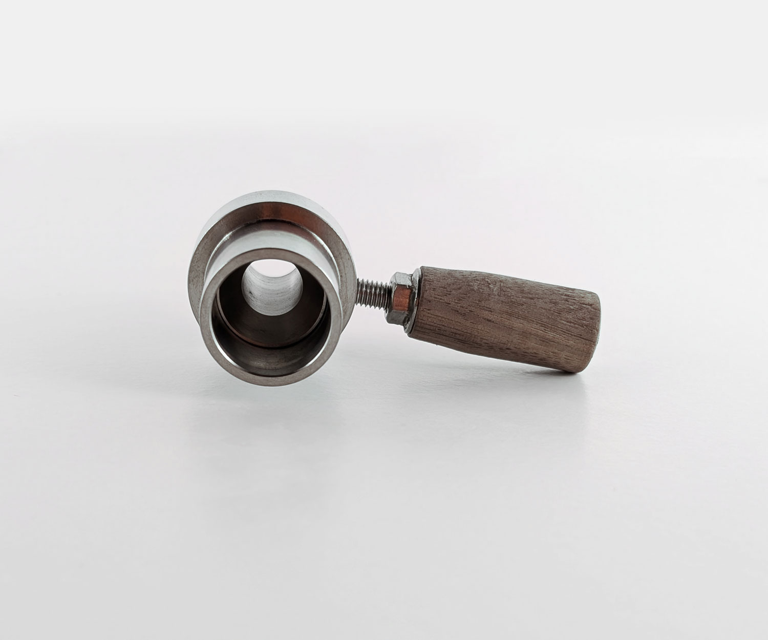 Ripping Terps Titanium bowl with wooden handle