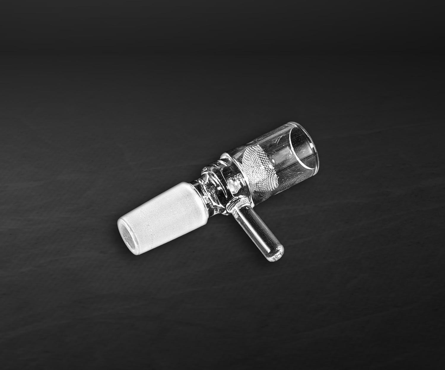 The glass micro-dosing bowl on a bubbler.